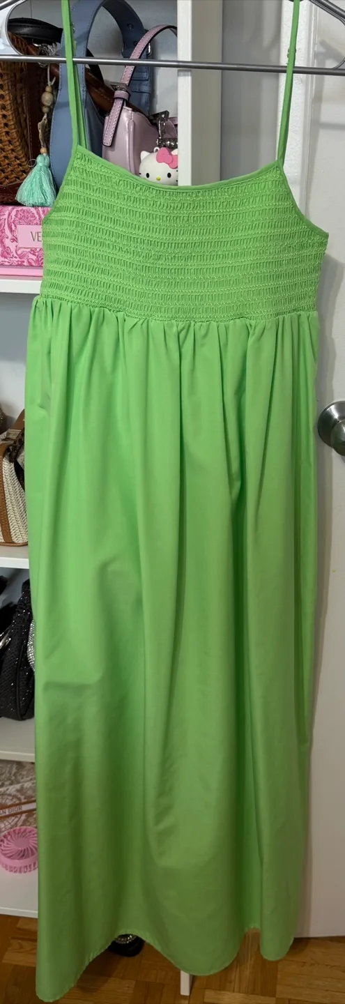 Zara XS Green Dress thumbnail