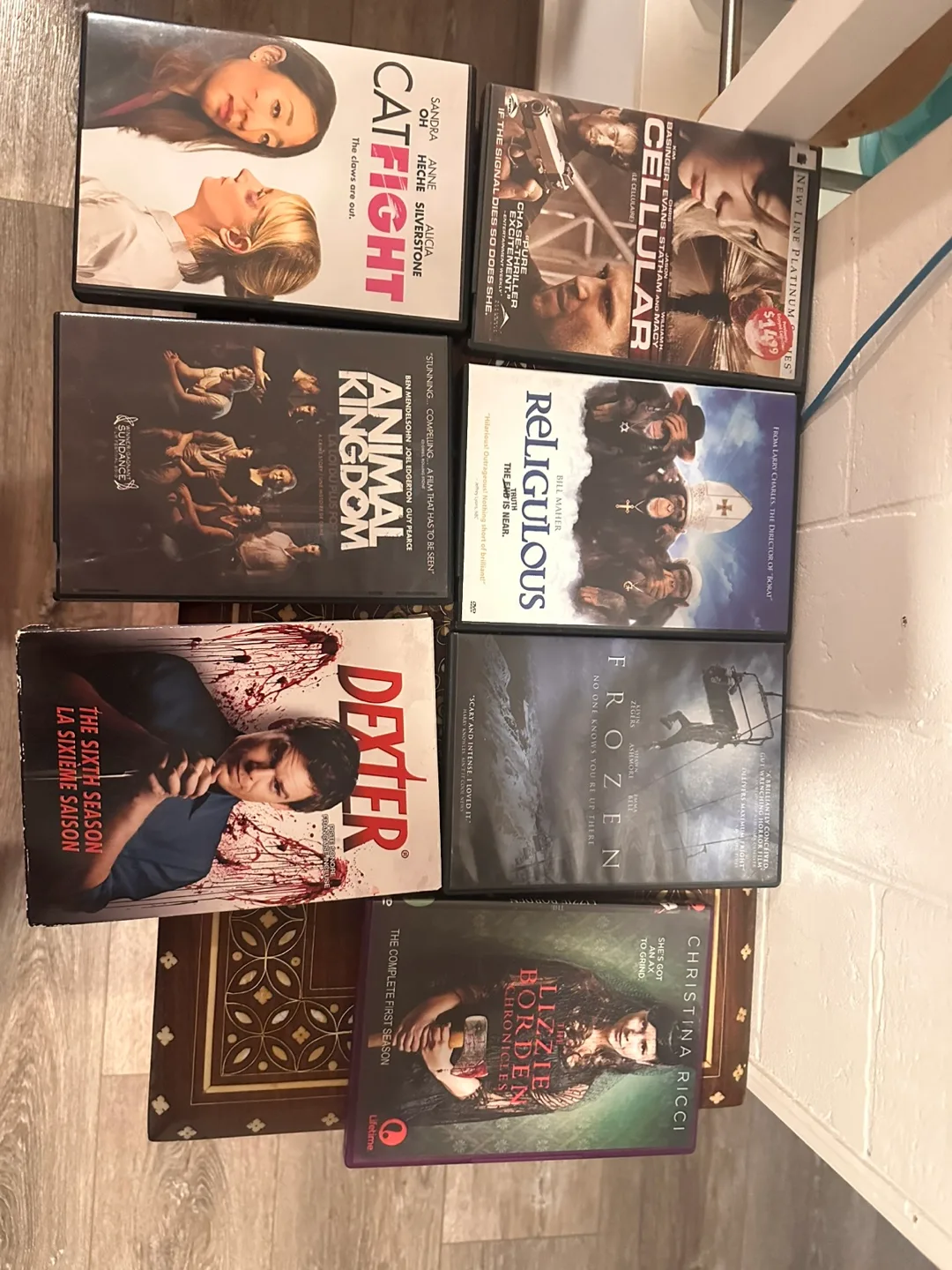 Mixed Lot of DVDs image indicator(2)