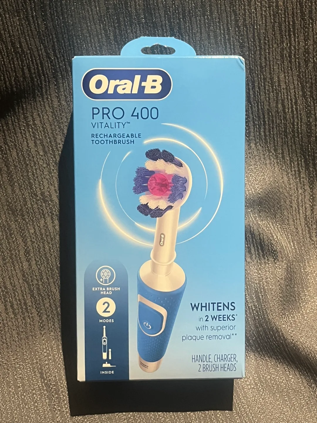 Oral-B Pro 400 Vitality Rechargeable Toothbrush thumbnail