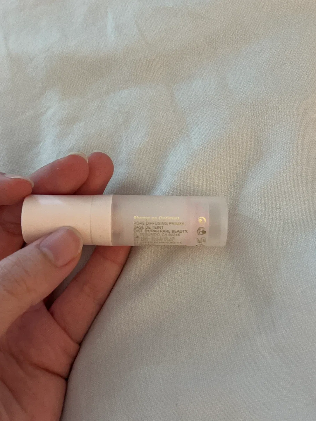 Rare Beauty Always an Optimist Pore Diffusing Primer image indicator(2)