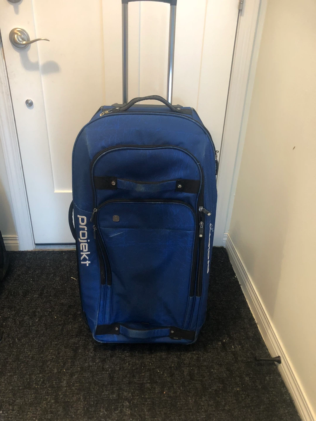 Projekt Blue Rolling Luggage 29”