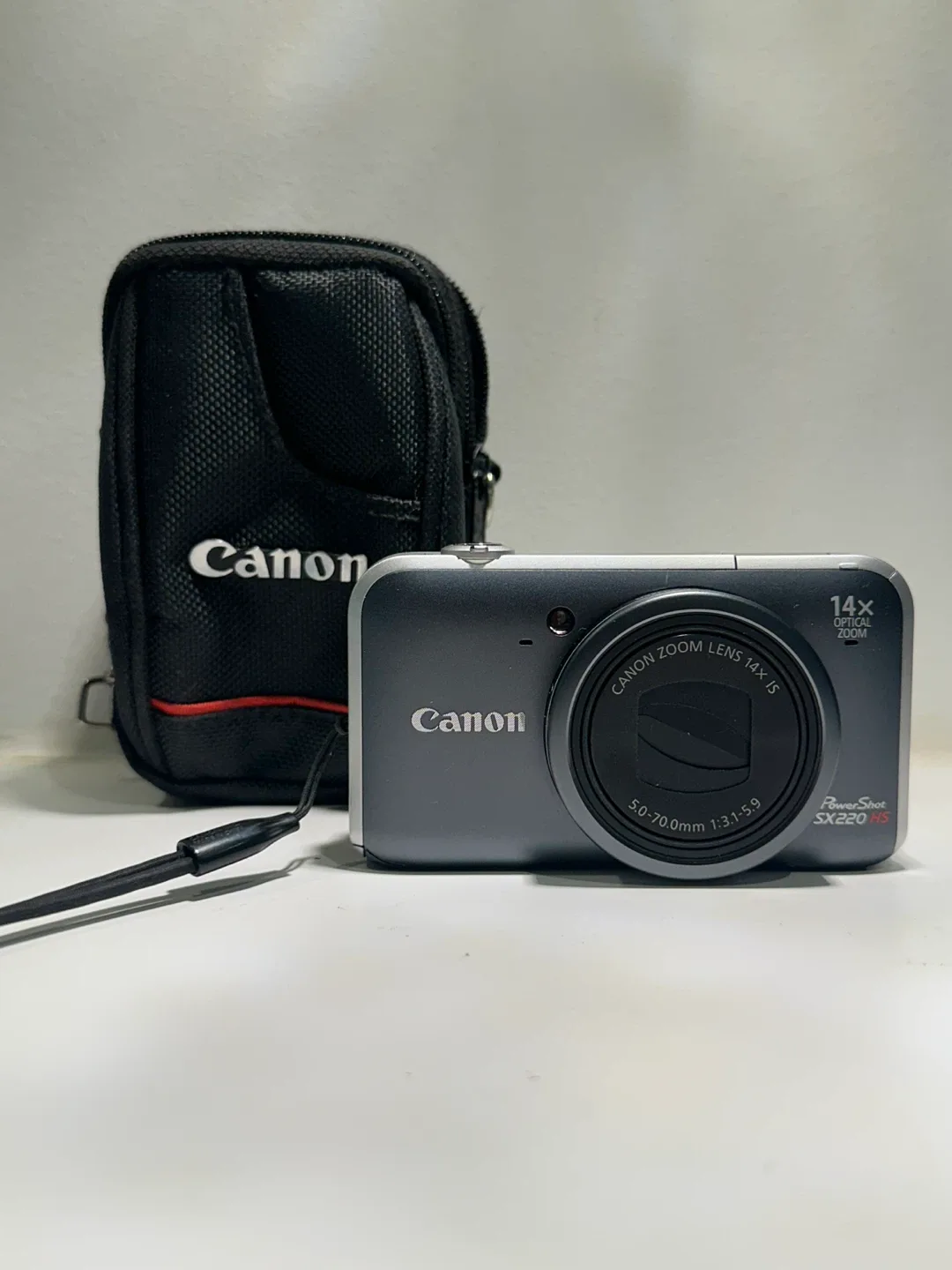 Canon PowerShot SX220 HS Digital Camera thumbnail