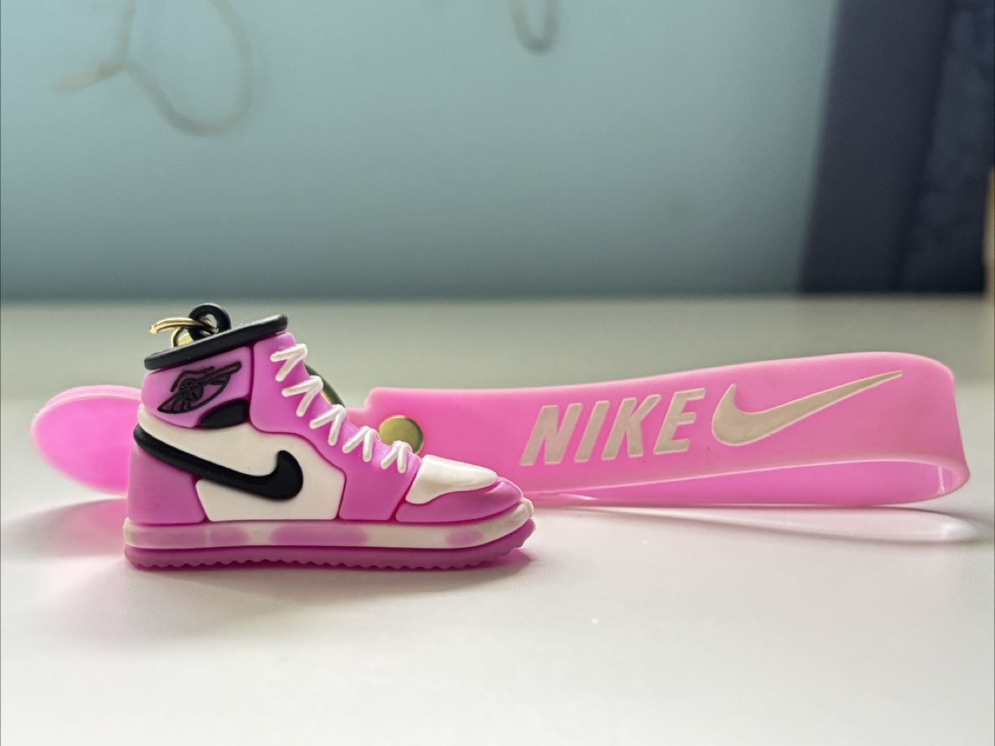 Nike Air Jordan Pink Keychain - photo 2