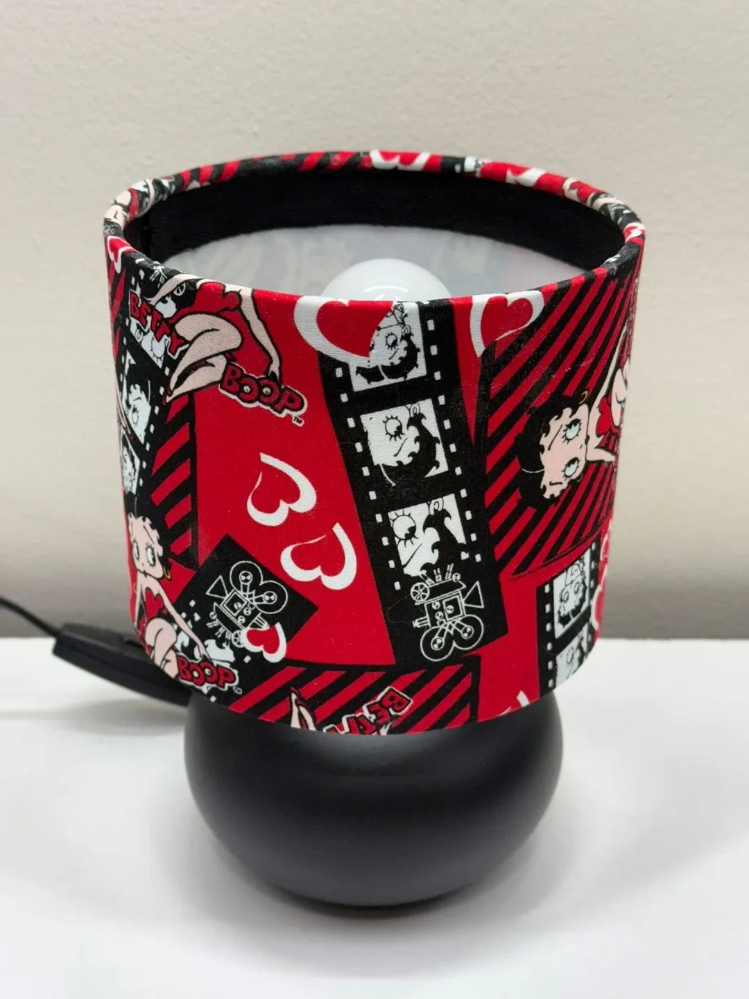 Betty Boop Novelty Lamp image indicator(3)