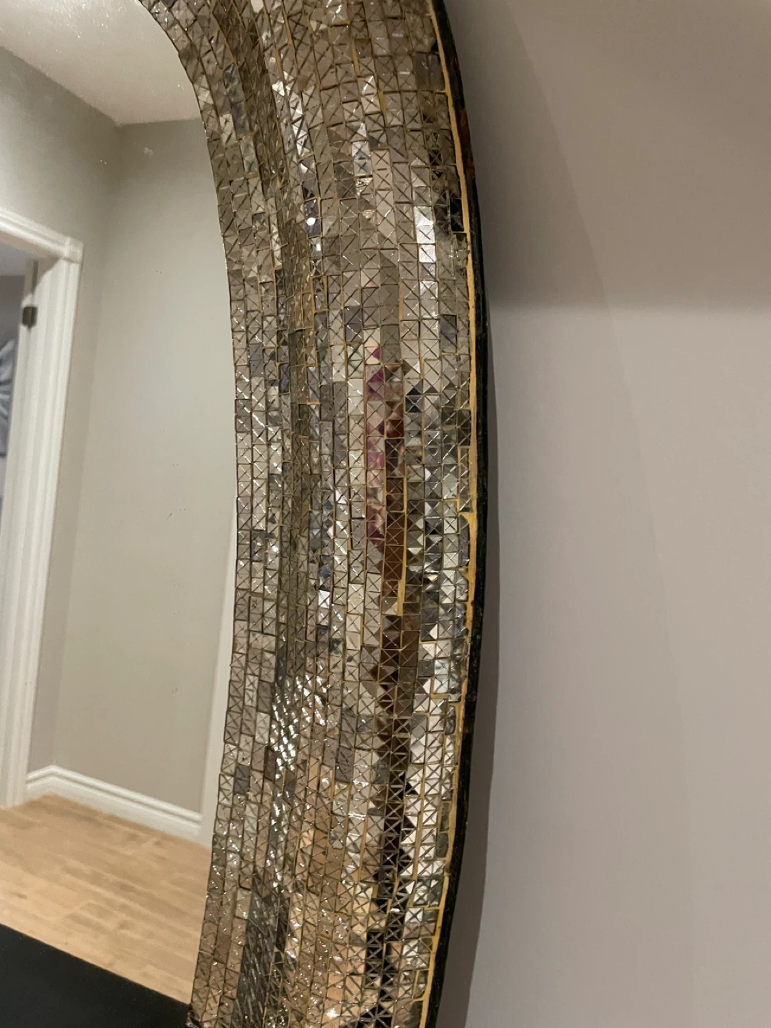 Accent mirror - photo 2