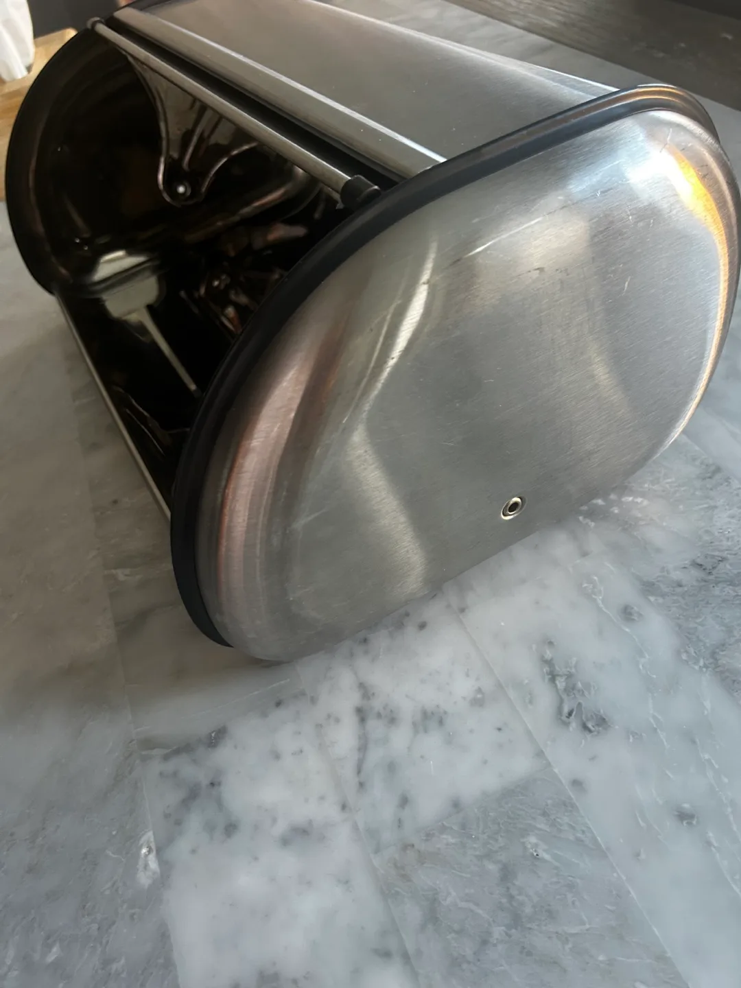 Stainless Steel Bread Box image indicator(2)