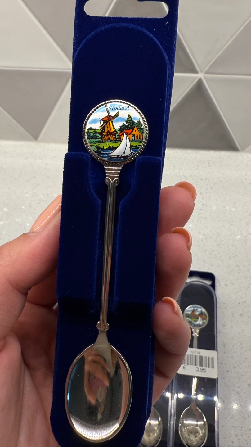 Holland Souvenir Spoon - New in Box - photo 3