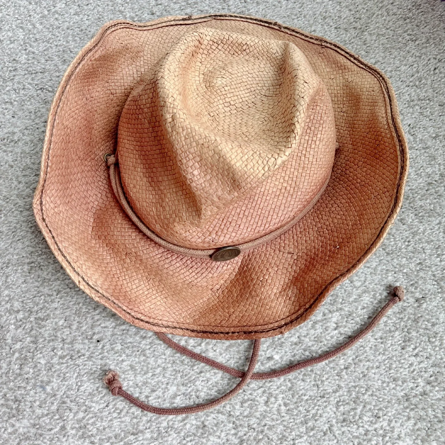 Women’s Straw Cowboy Hat thumbnail