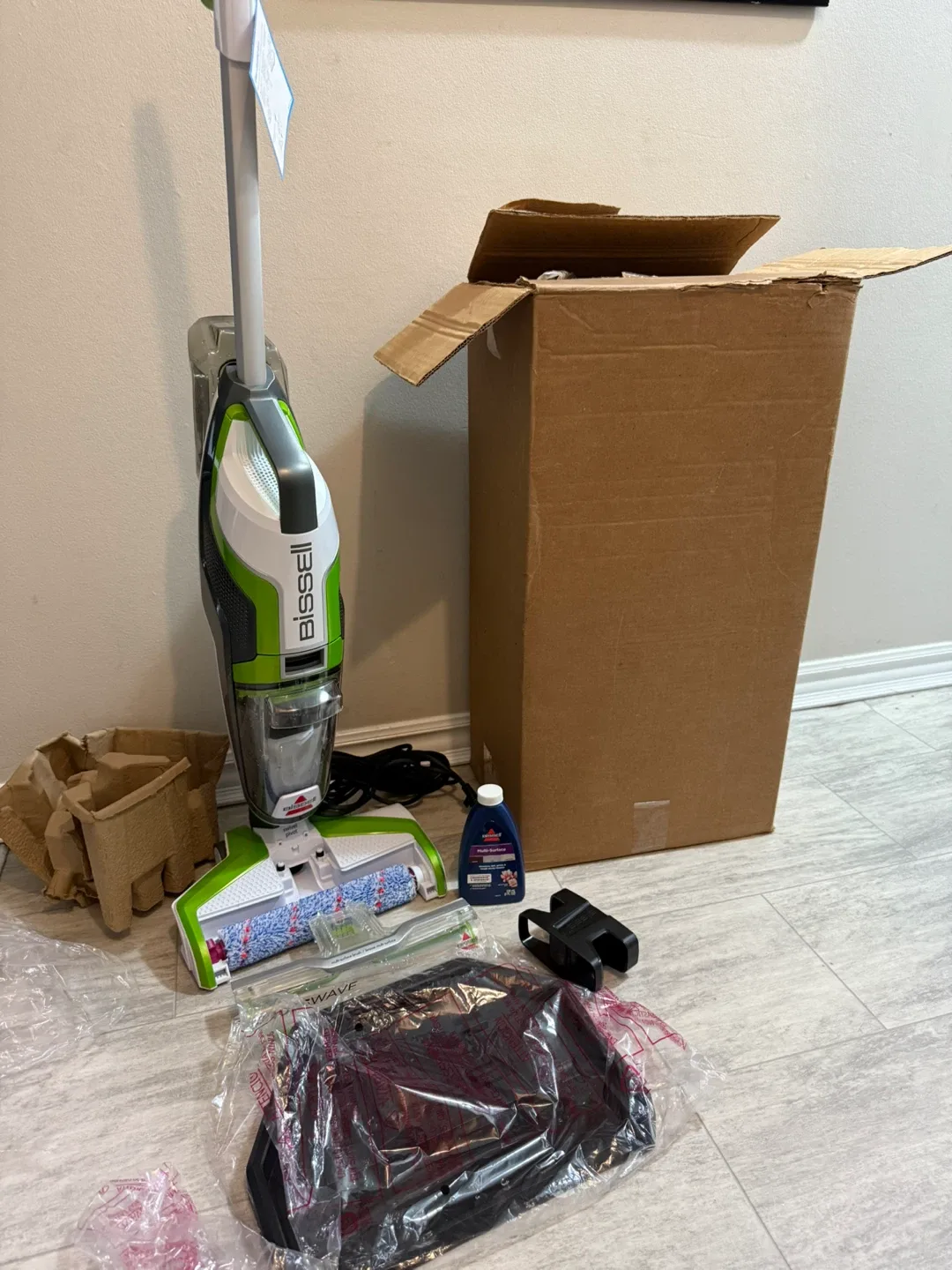 NEW Bissell CrossWave Multi-Surface Vacuum Mop image indicator(3)