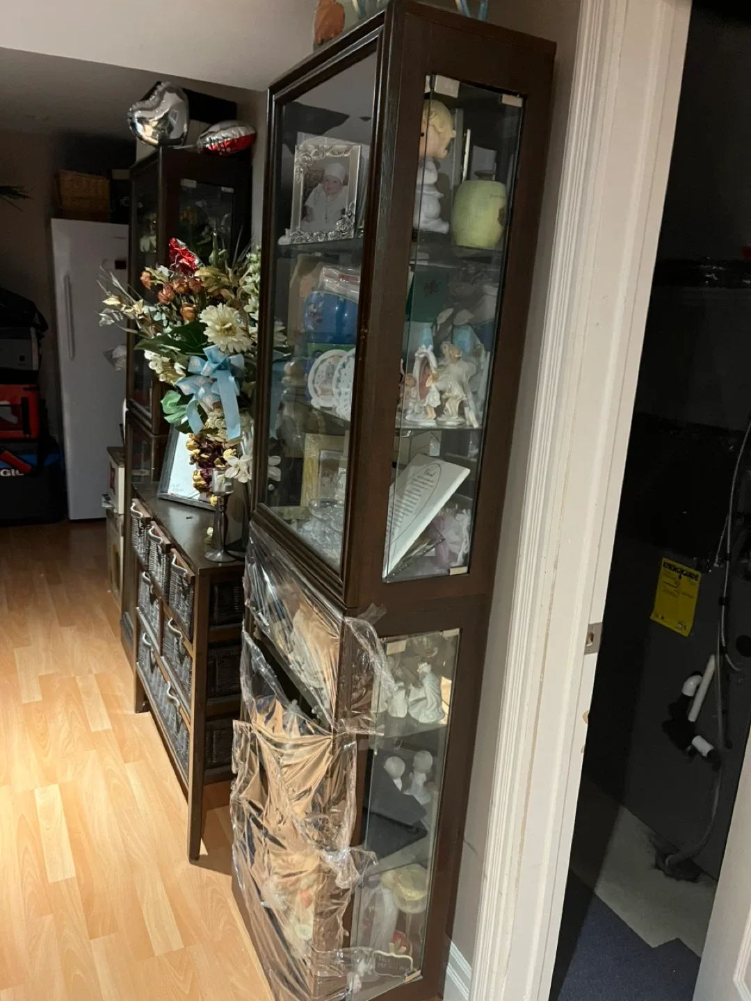 Wooden Display Cabinet image indicator(2)