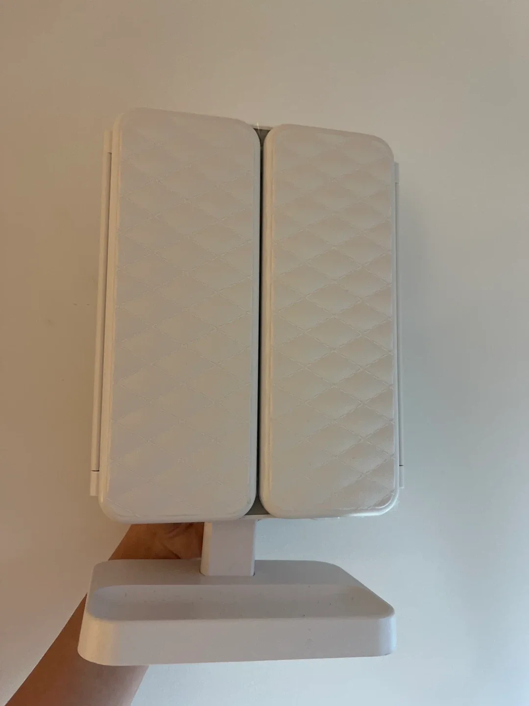 Tri-Fold Lighted Vanity Makeup Mirror, White image indicator(5)