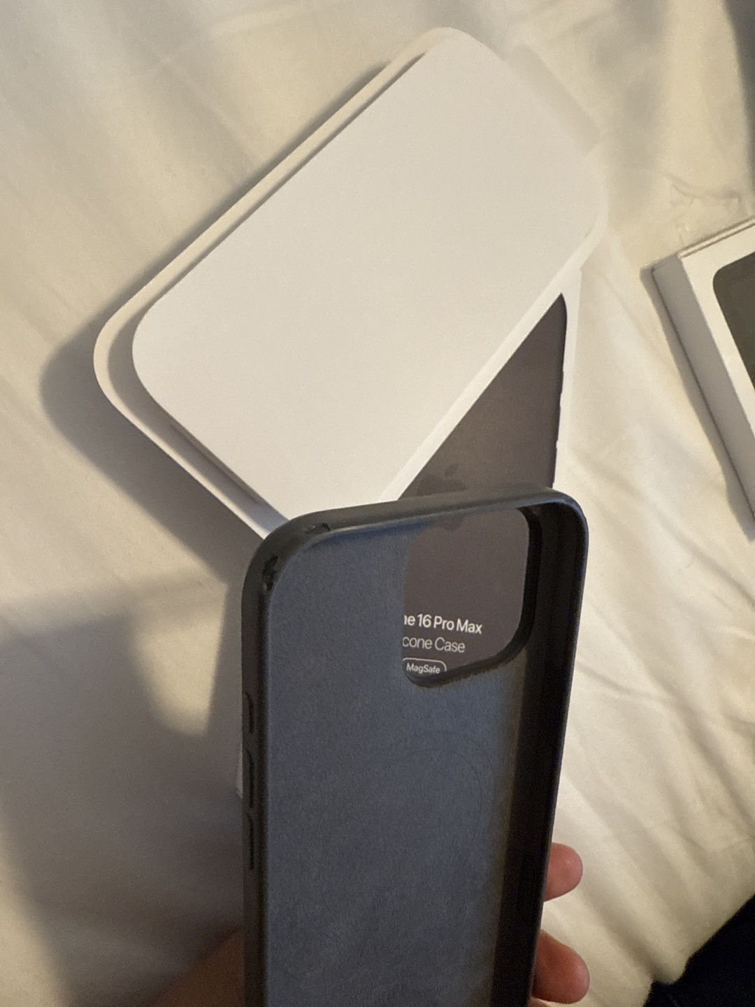 iPhone 16 Pro Max Silicone Case - MagSafe - Stone Grey - photo 3