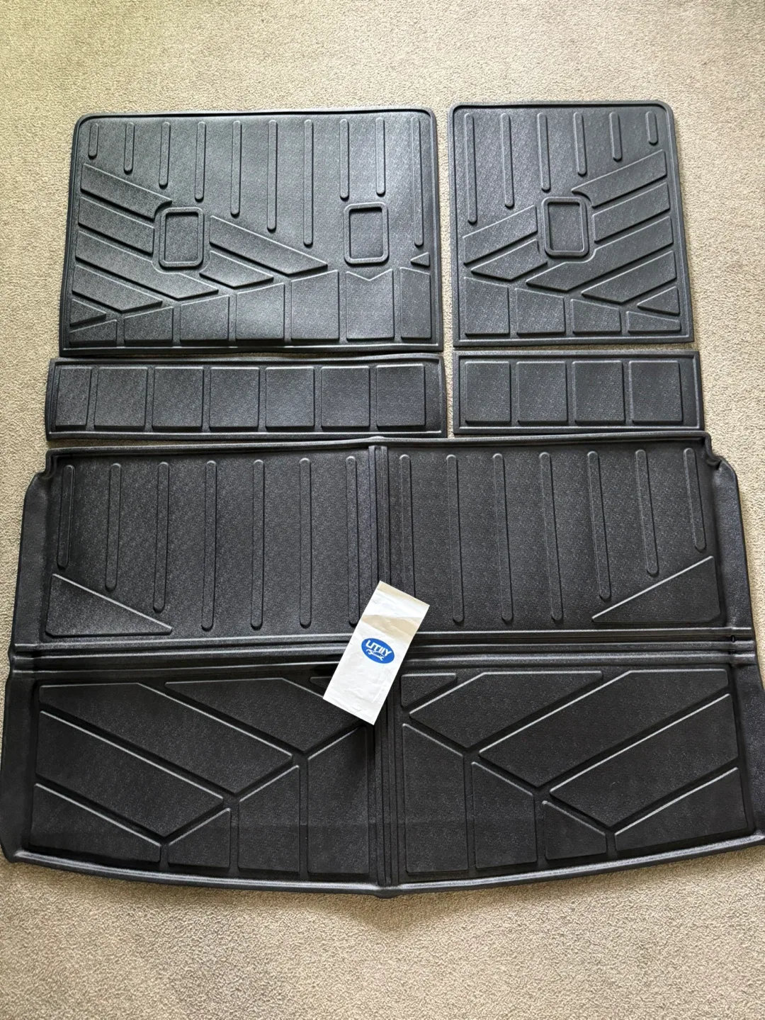 2018-2024 Ford Expedition/Lincoln Navigator Cargo Mat image indicator(2)