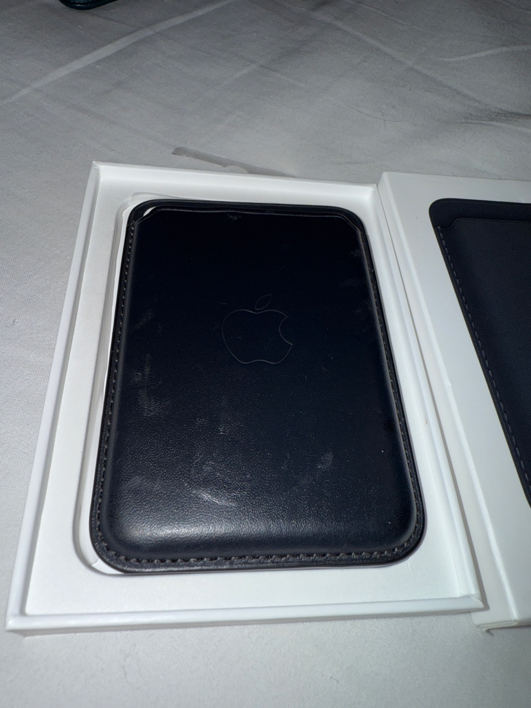 Apple iPhone Leather Wallet with MagSafe - Midnight - photo 3