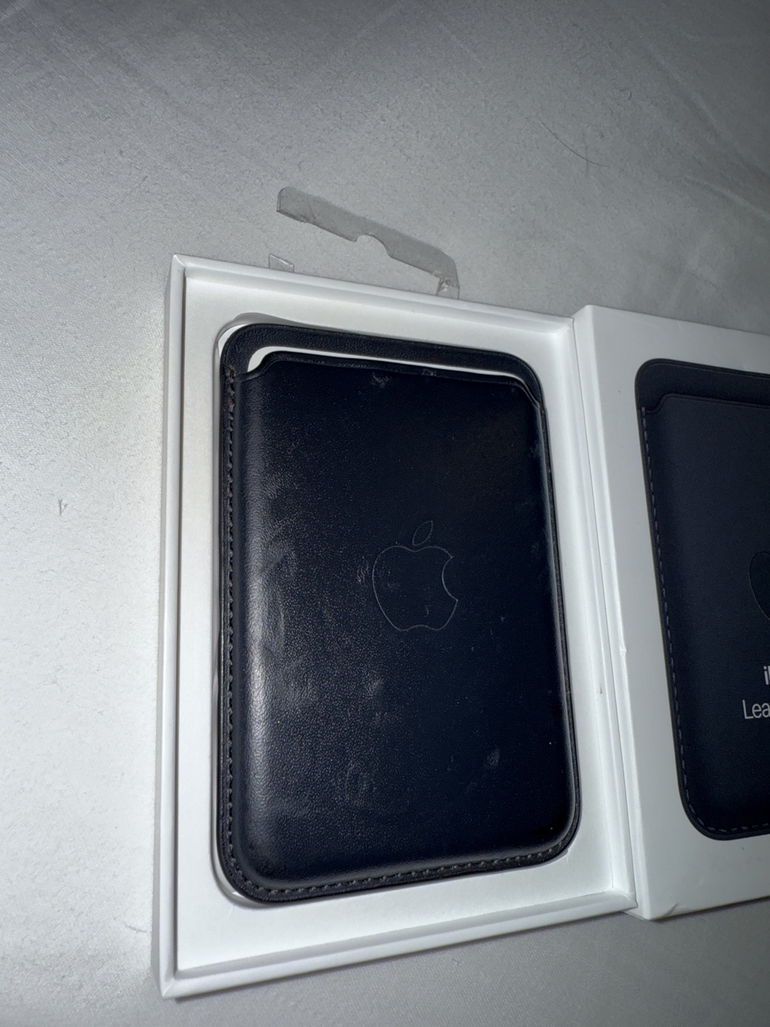 Apple iPhone Leather Wallet with MagSafe - Midnight - photo 2