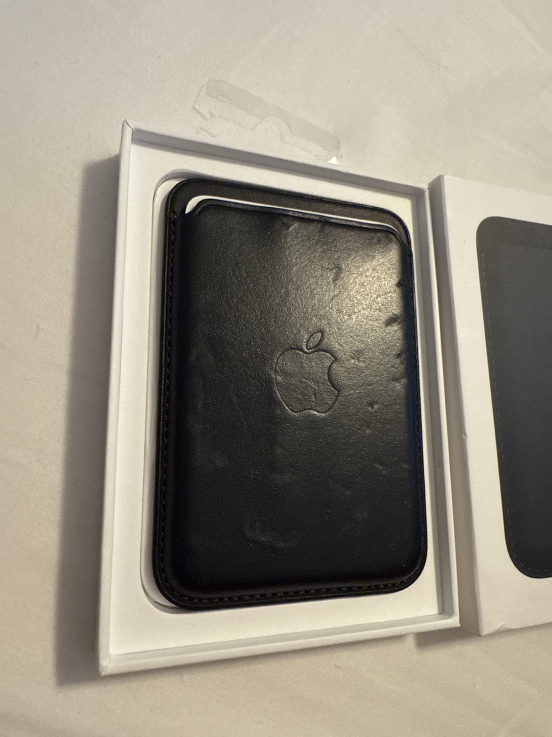 Apple iPhone Leather Wallet with MagSafe - Midnight - photo 4