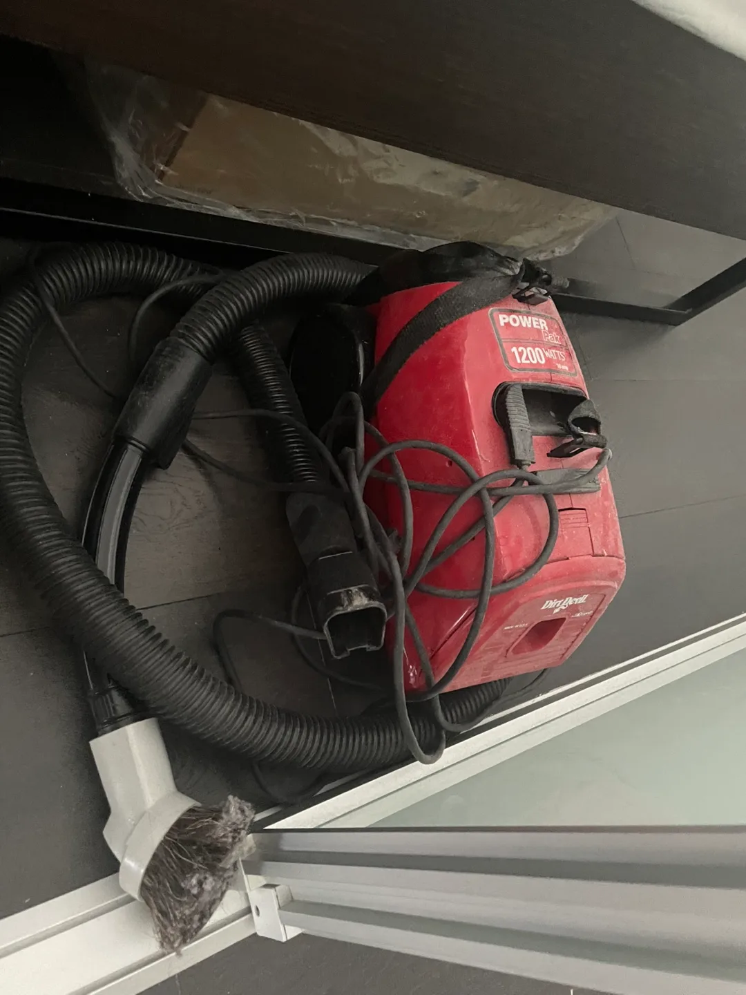 Dirt Devil Power Pak 1200 Watts Vacuum