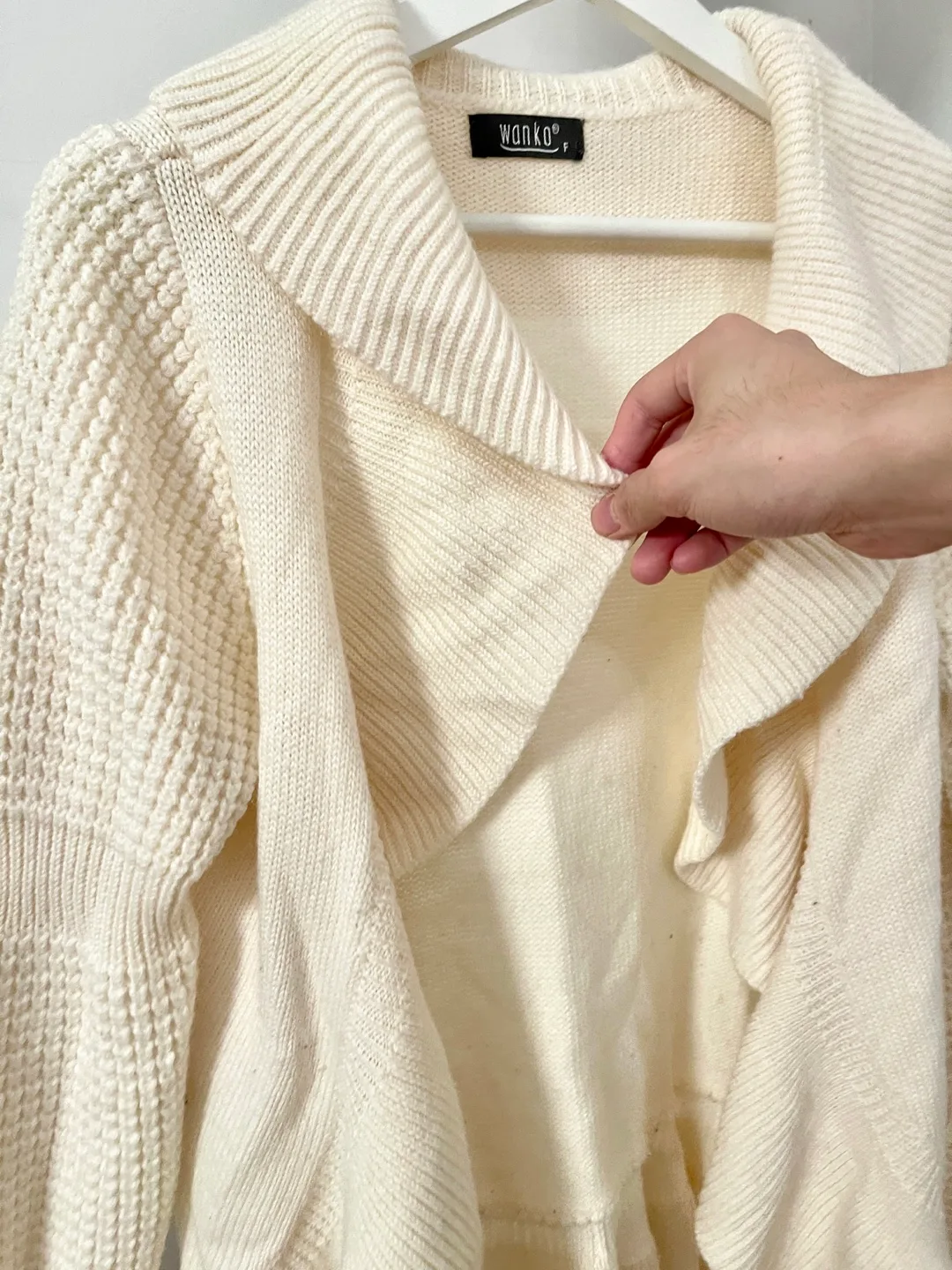 Wanko Cream Knit Cardigan image indicator(4)
