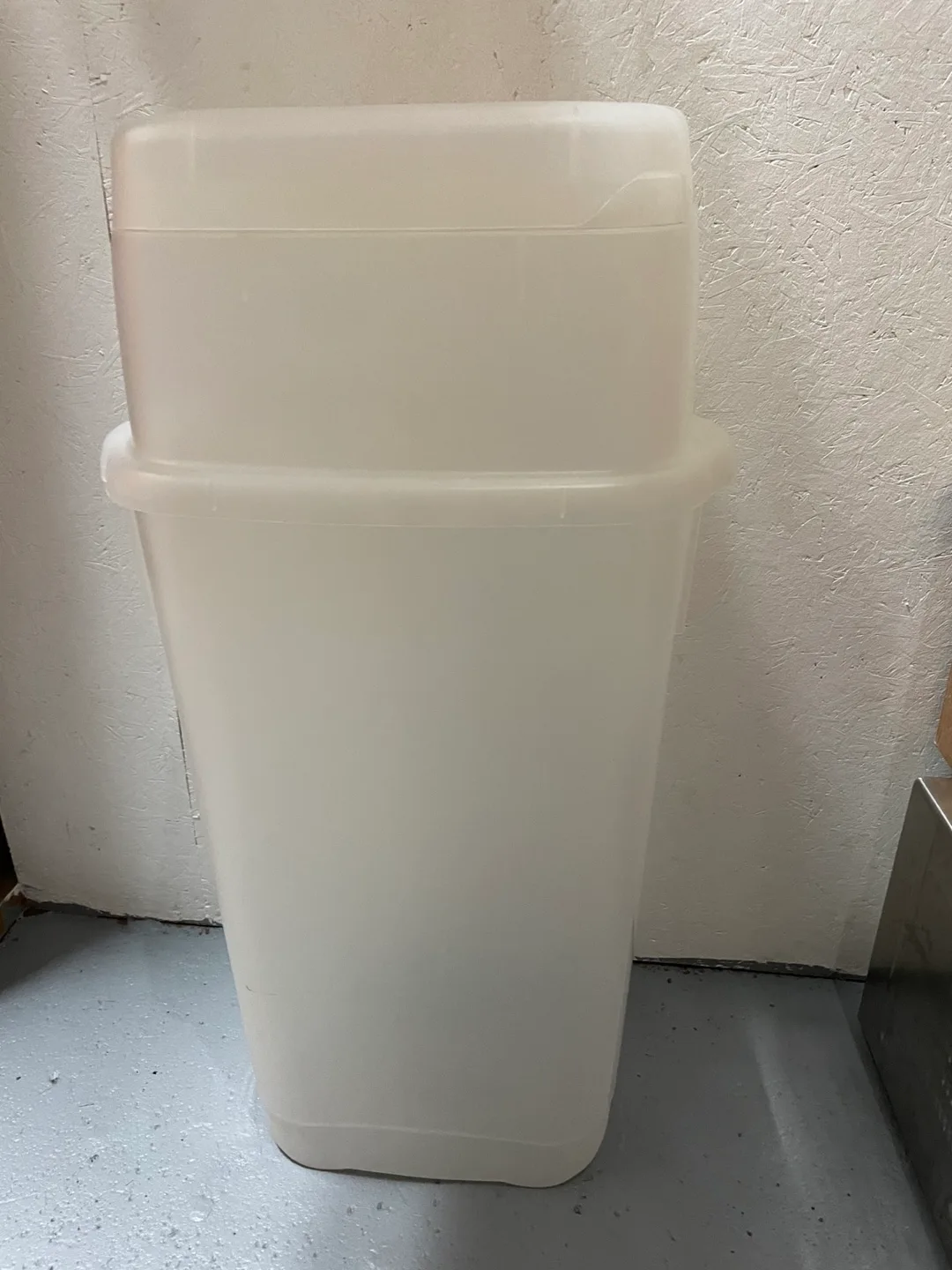Wrapping Paper Container thumbnail