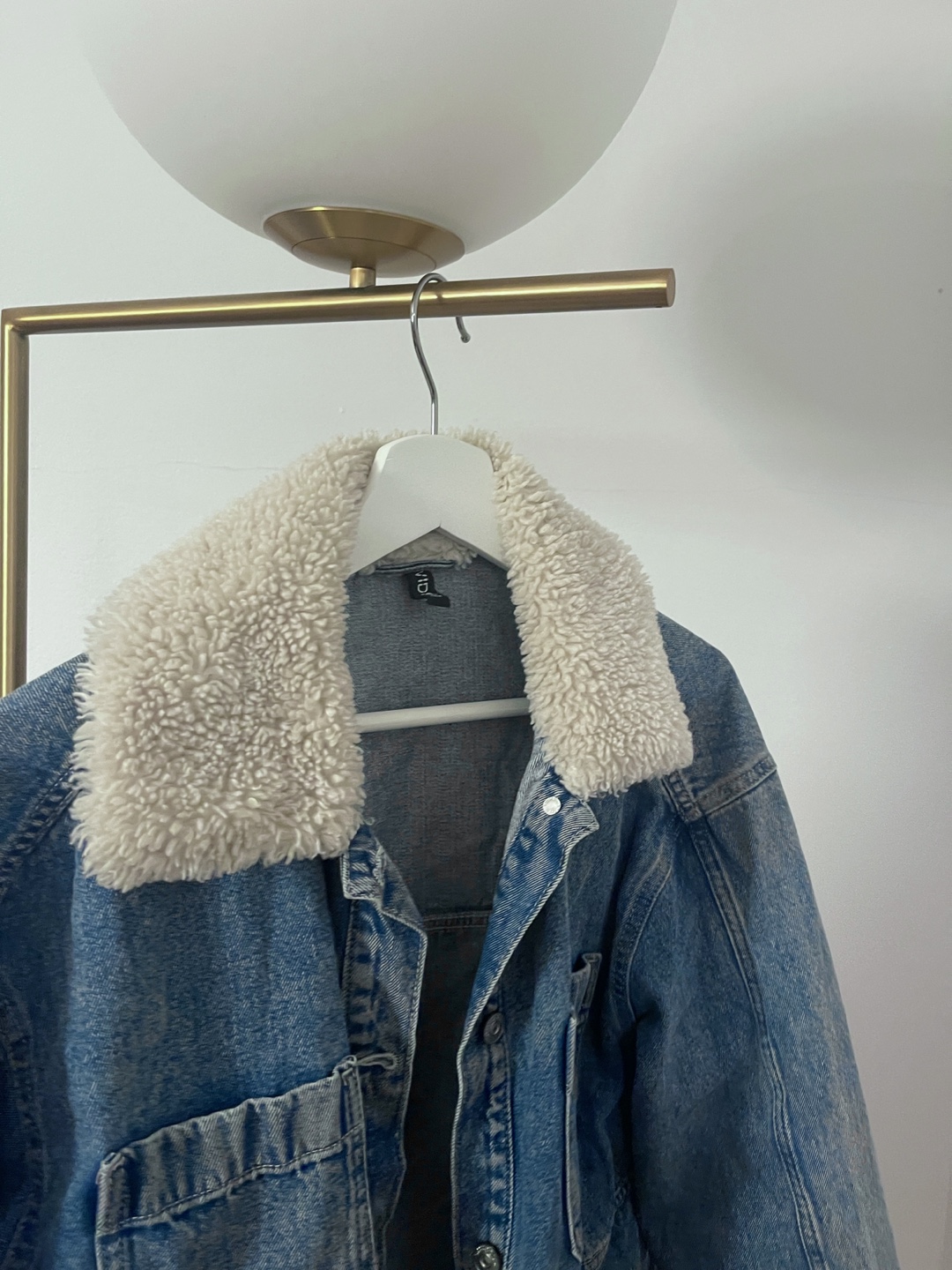 H&M Denim Jacket with Sherpa Collar - photo 4