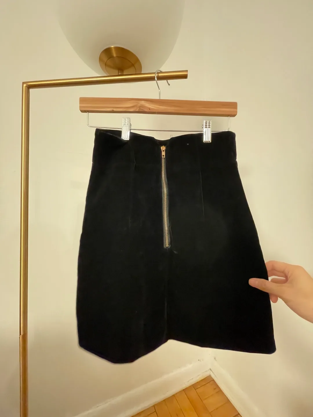 Black Velvet Mini Skirt S/XS image indicator(3)