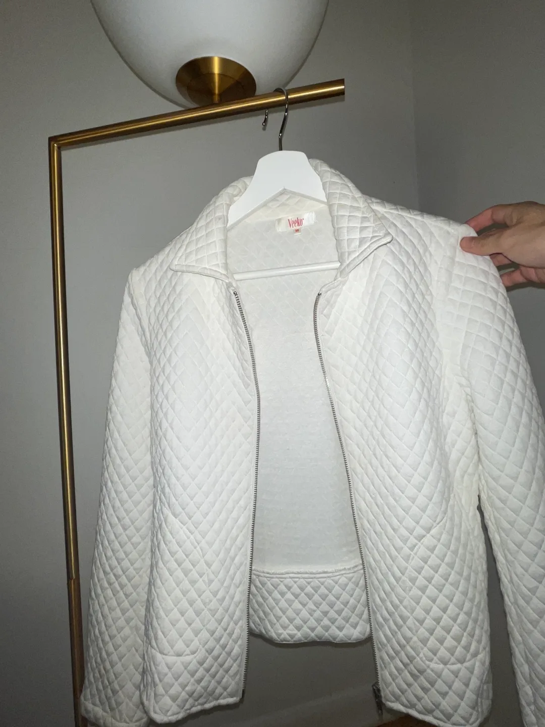 Veeko White Quilted Jacket thumbnail