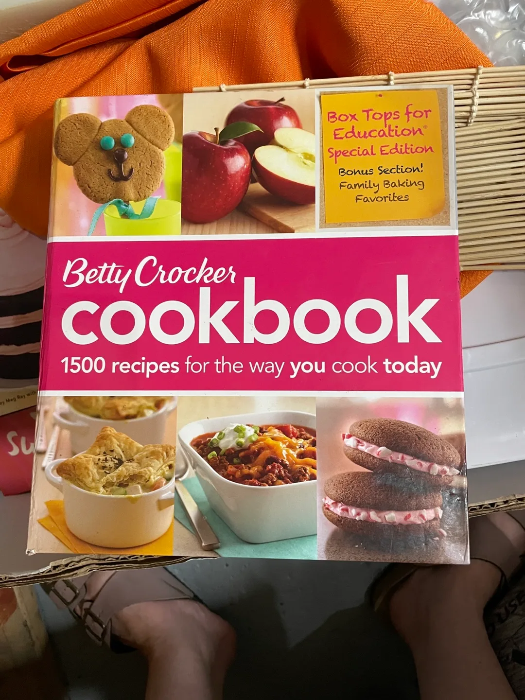Betty Crocker Cookbook - Special Edition thumbnail