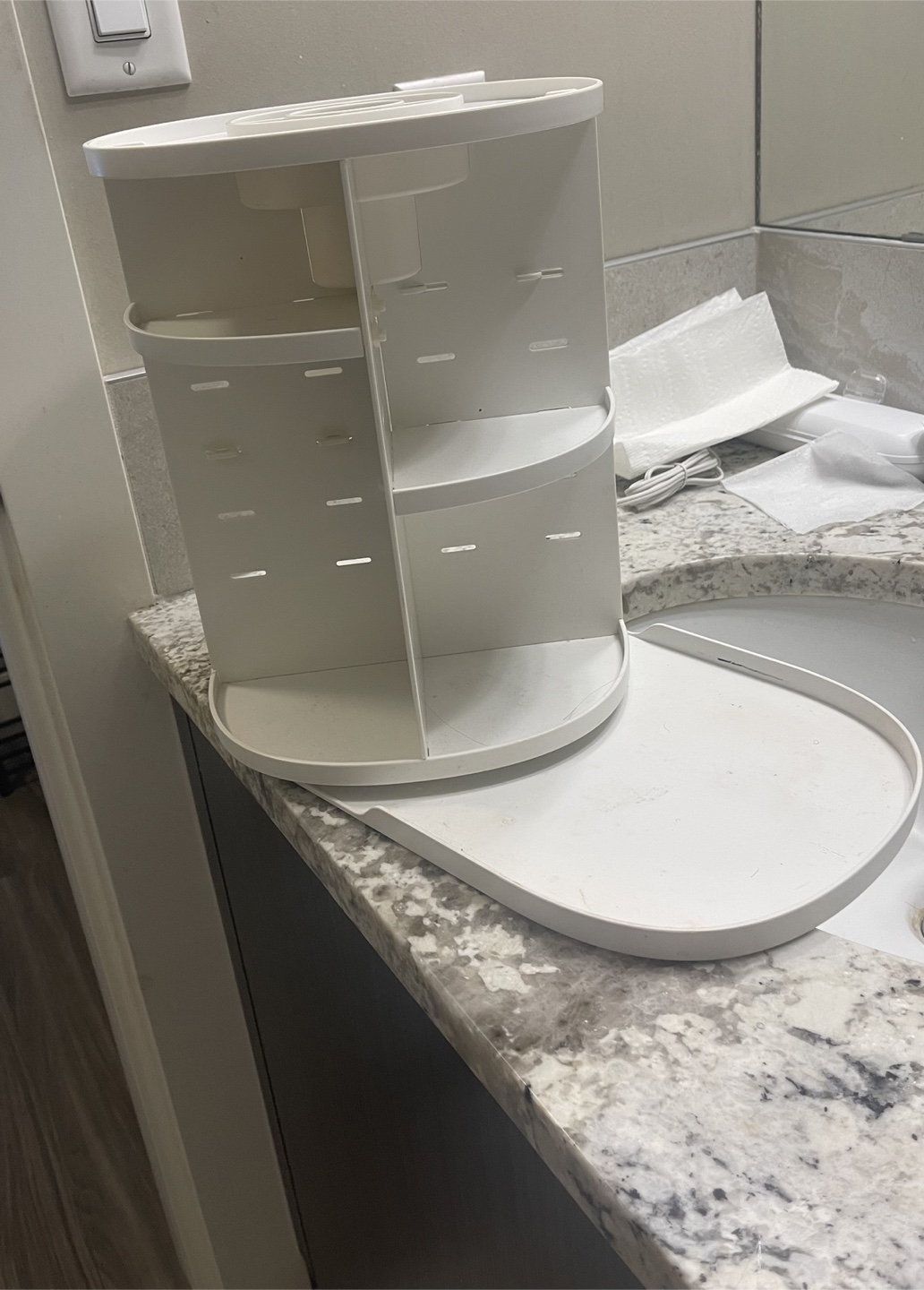 Rotating Makeup Organizer - photo 2
