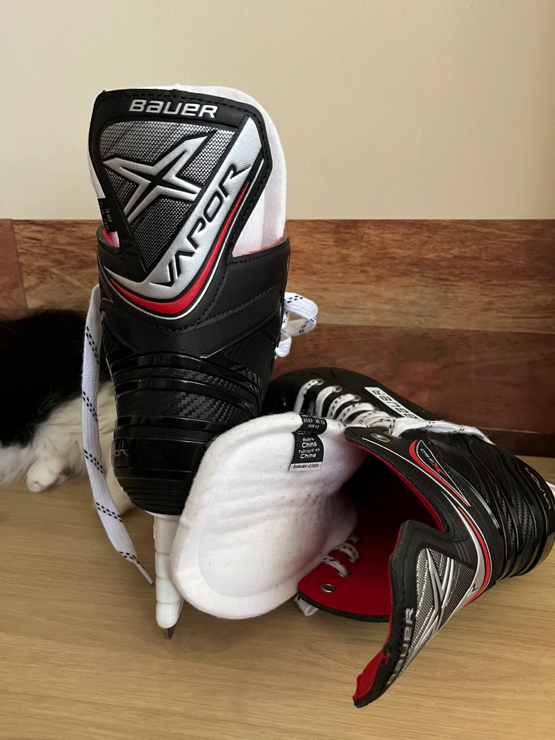 ❗️LIKE NEW ‼️Bauer Vapor X250 Ice Skates - Size 7