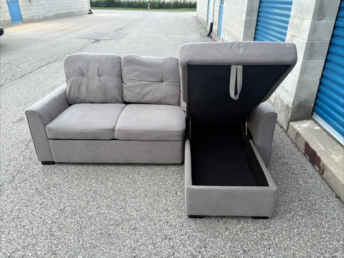 FREE DELIVERY✅• GREY SECTIONAL COUCH / SOFA BED w/ STORAGE image indicator(4)
