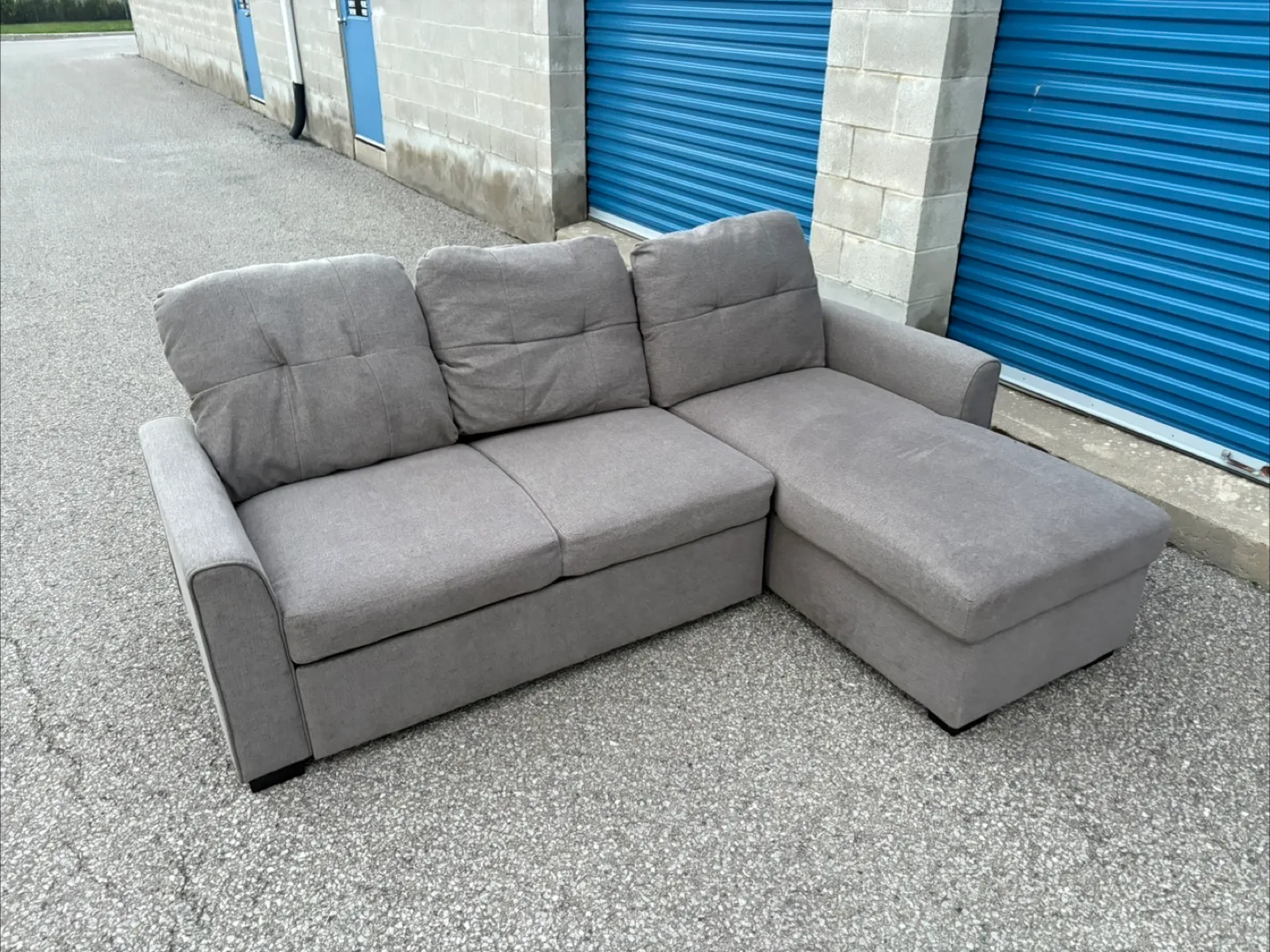 FREE DELIVERY✅• GREY SECTIONAL COUCH / SOFA BED w/ STORAGE image indicator(5)