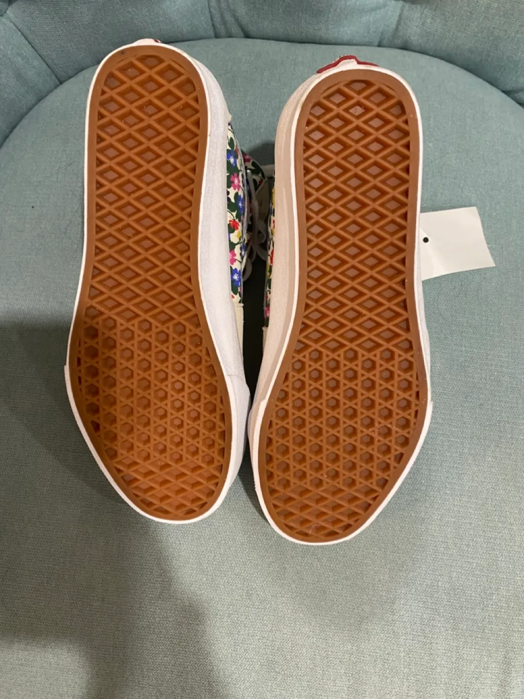 *New* Vans Sk8-Hi Floral Shoes - W 8 M 6.5 image indicator(4)