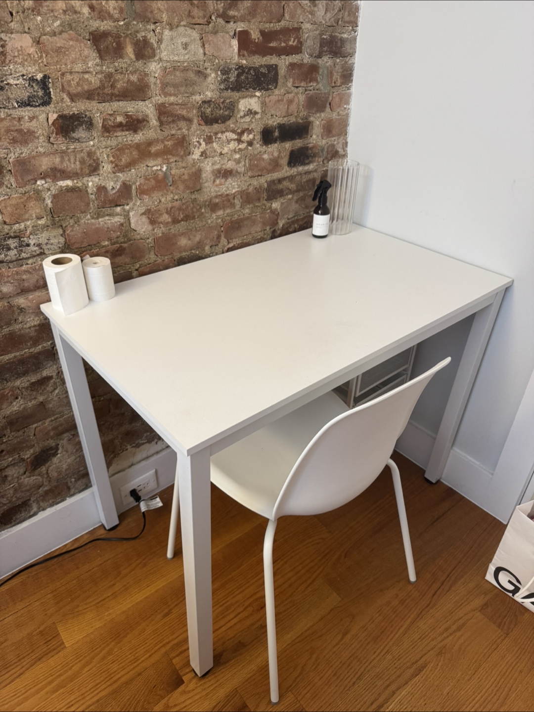White Desk - photo 2