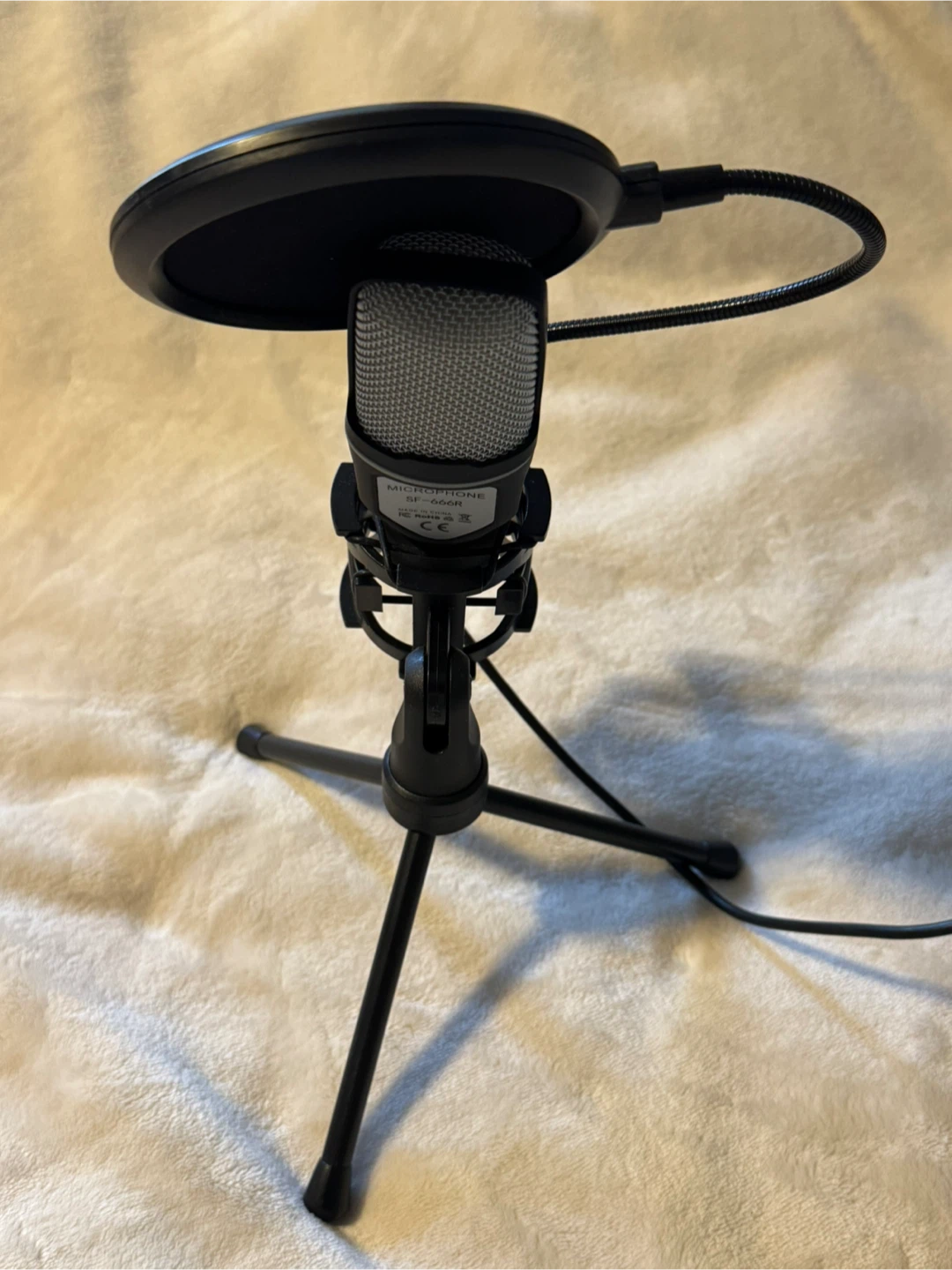 RGB Gaming Microphone - photo 3