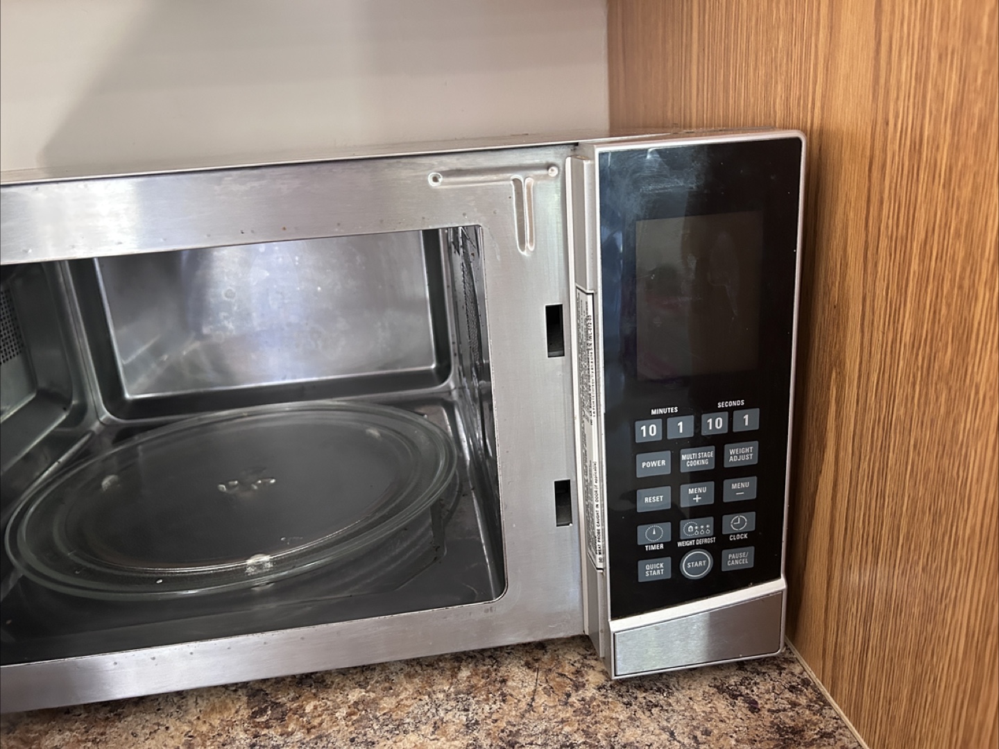 Oster Microwave Oven Model OSMW1112SS - photo 3