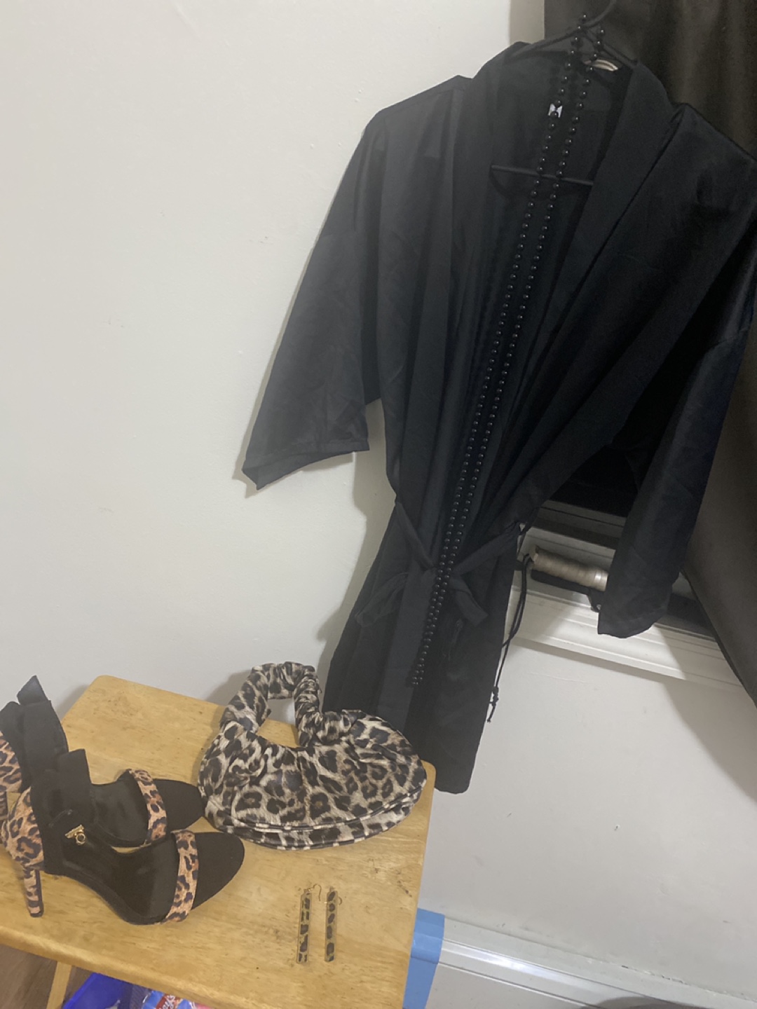 Leopard Print Heels, Bag, and Earrings Set - photo 2