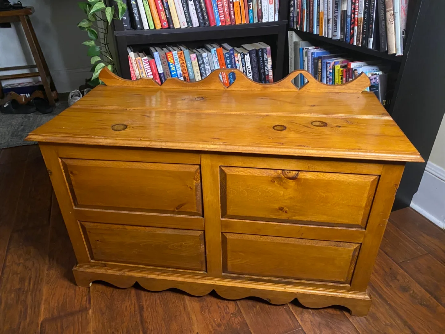 FREE DELIVERY: Cedar Chest $110 (HRM) thumbnail