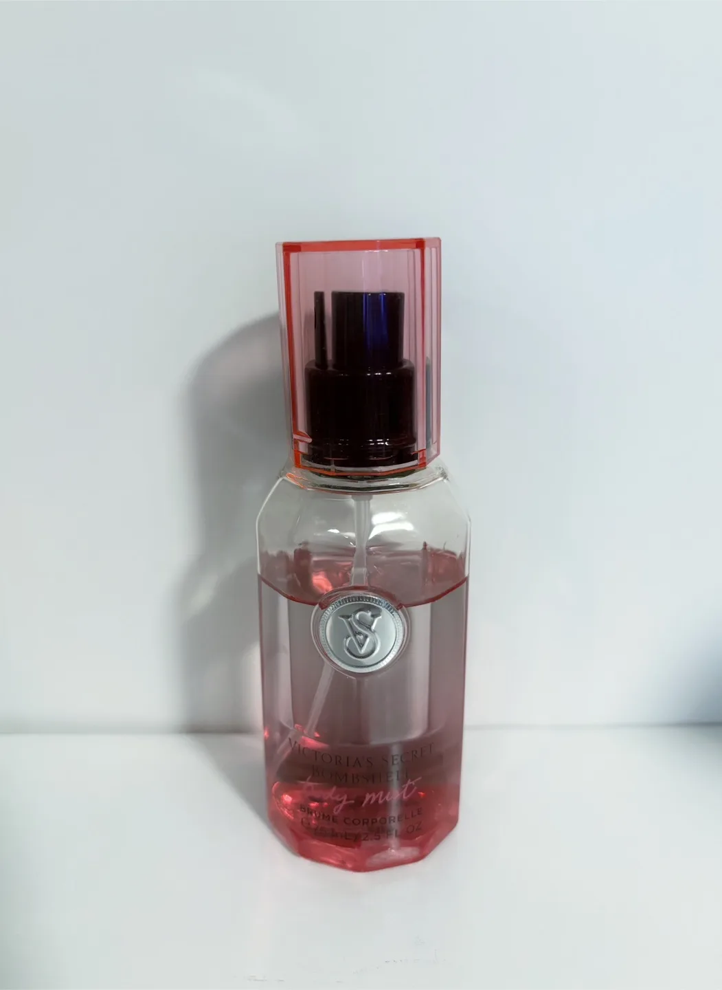 Victoria's Secret Bombshell Body Mist 75 mL image indicator(2)