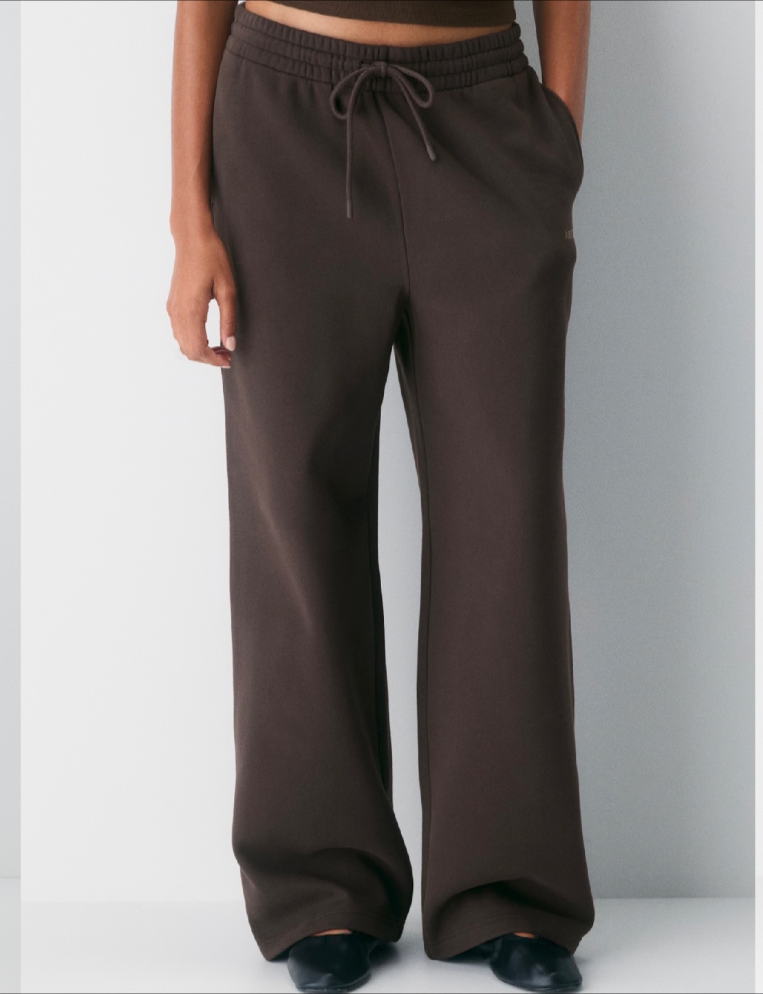 Aritzia Wilfred Free Flowy Pant - Brown