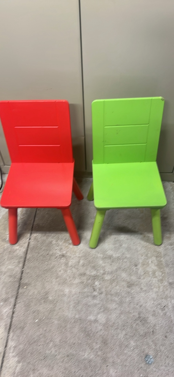 Kids Green Chair - photo 3