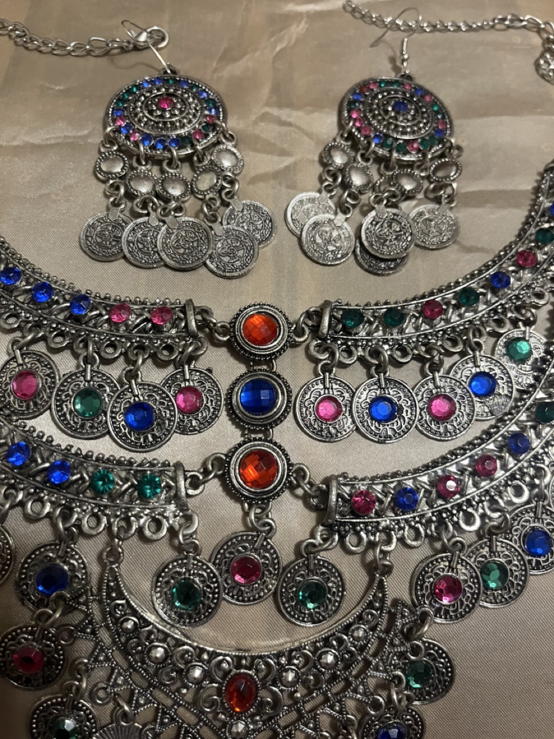 Silver Tone Statement Necklace & Earrings Set - photo 3