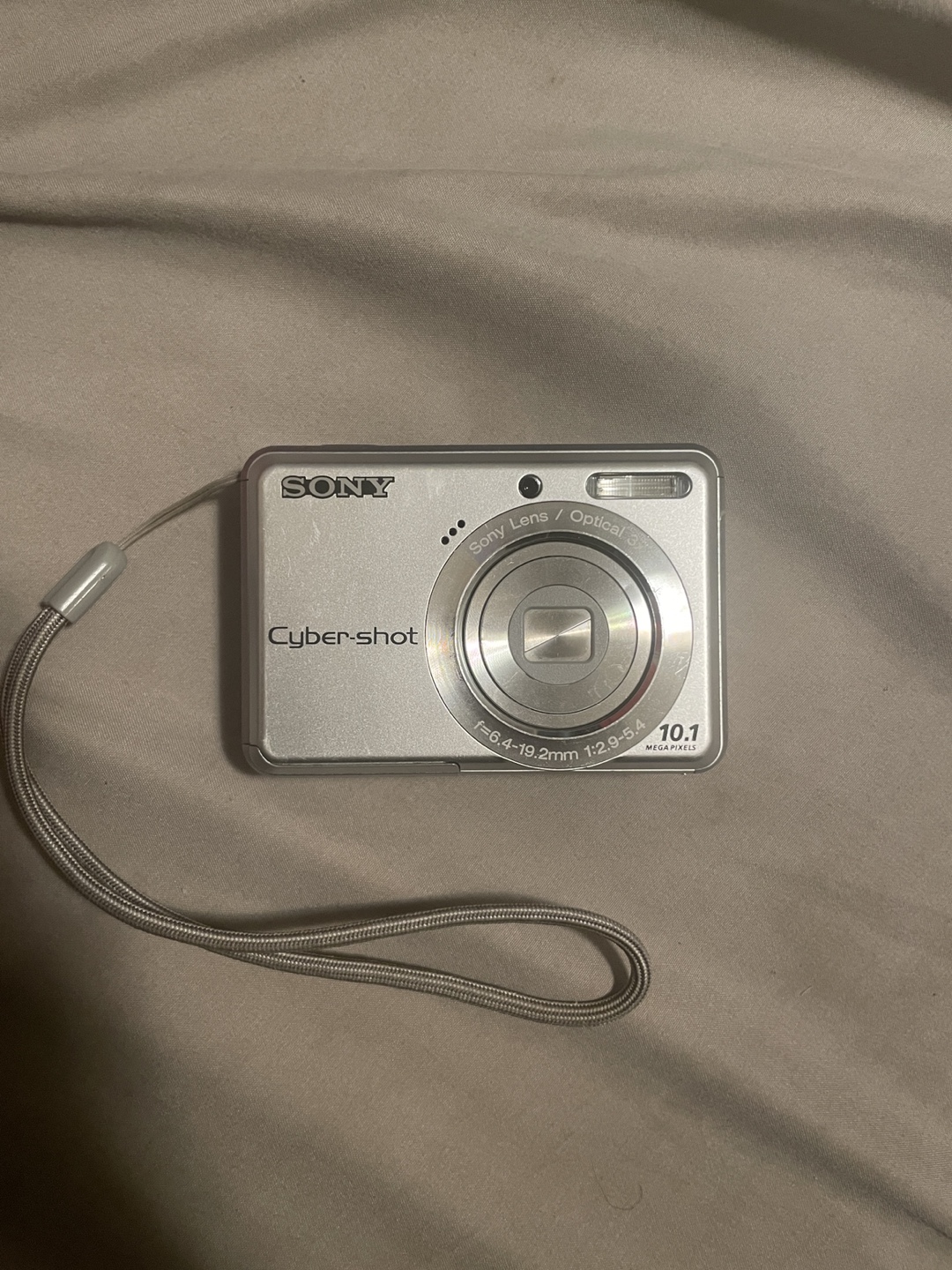 Sony cybershot DSC-S930