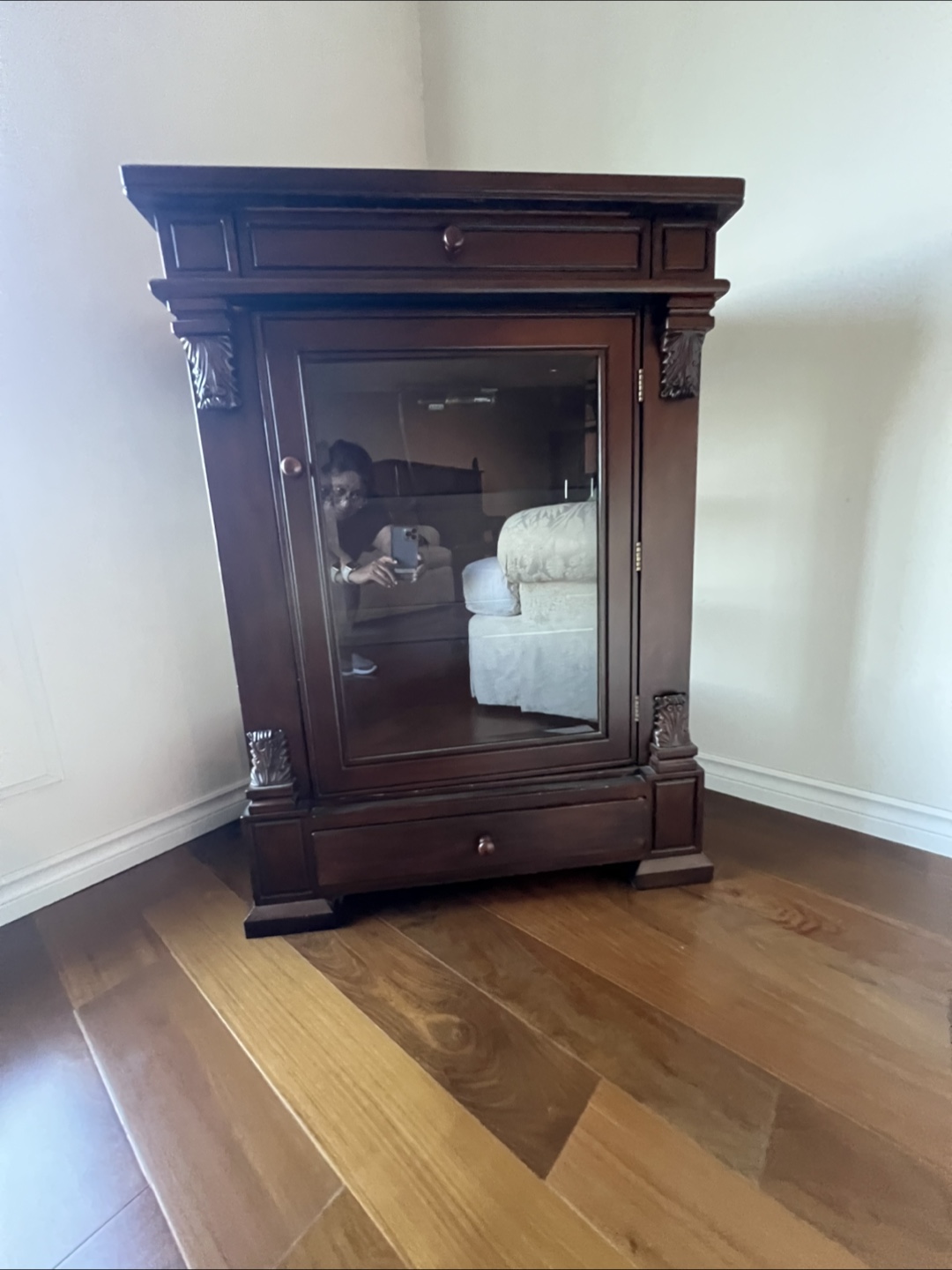 Dark Wood Display Cabinet - photo 4