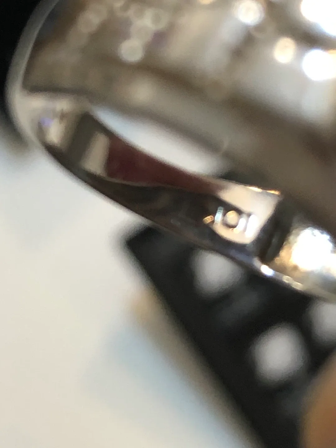 10K White Gold 1Ct Diamond Ring image indicator(2)