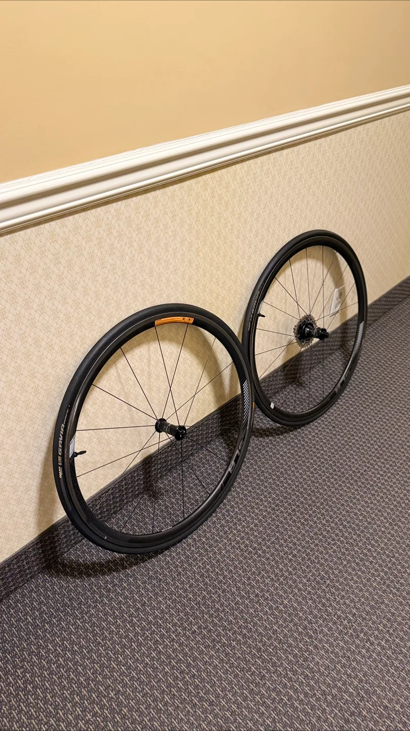 2018 Giant TCR Advanced Pro 1 image indicator(4)