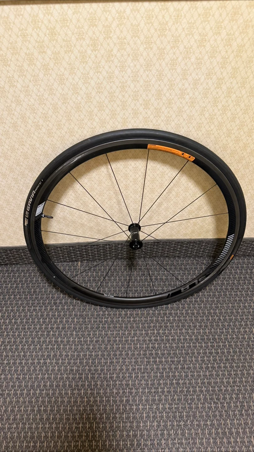 2018 Giant TCR Advanced Pro 1 image indicator(7)