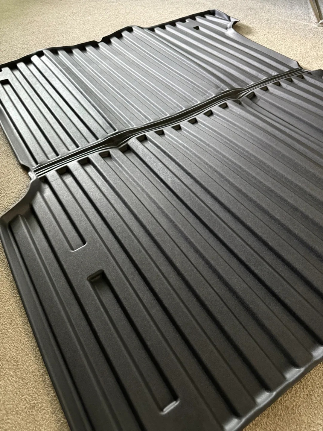 2022-2026 Toyota Tundra CrewMax Floor Mats & 5.5FT Bed Liner image indicator(5)