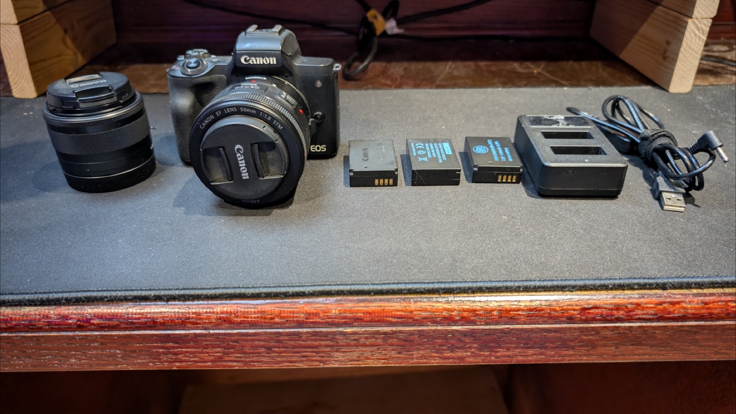 🔥 STEAL ALERT: $1,100+ Camera Bundle → Only $599 CAD