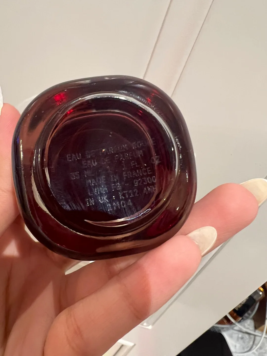 L'Interdit Eau de Parfum Rouge Givenchy 35ml image indicator(3)