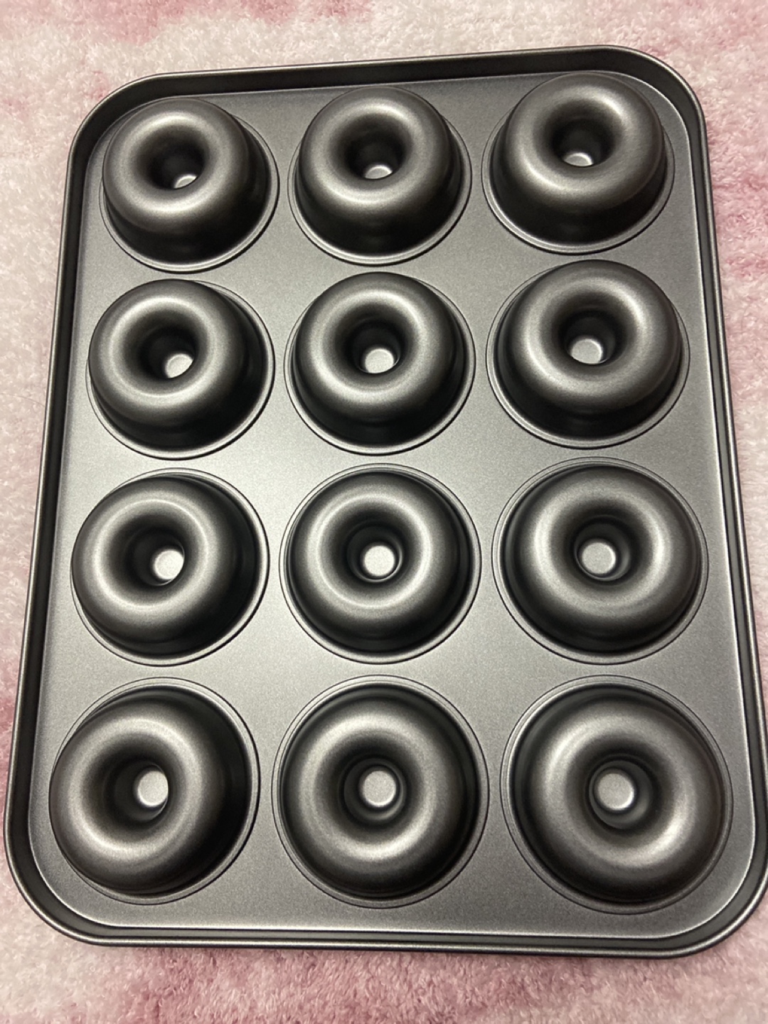 President's Choice Donut Pan - Makes 12 Donuts - photo 3